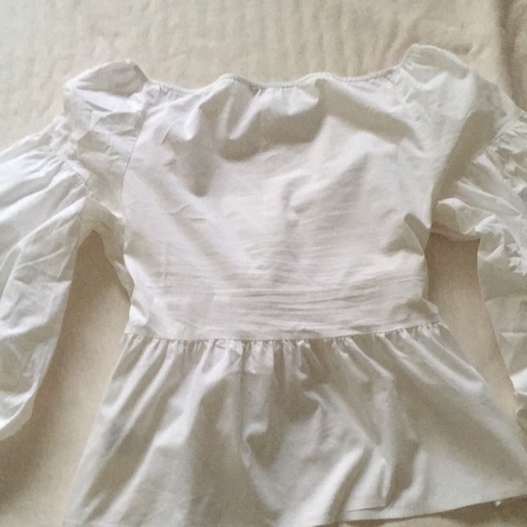 White ruffles top / off the the shoulder - Picture 5 of 5